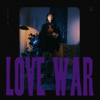 Album LOVE WAR de YENA