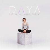 Album Sit Still, Look Pretty