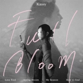 Album Full Bloom de Kassy (케이시)
