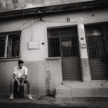 Album PEMBE de Khontkar