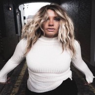 Ella Henderson foto