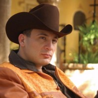 Valent&iacute;n Elizalde foto