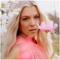 Kimberly Perry foto