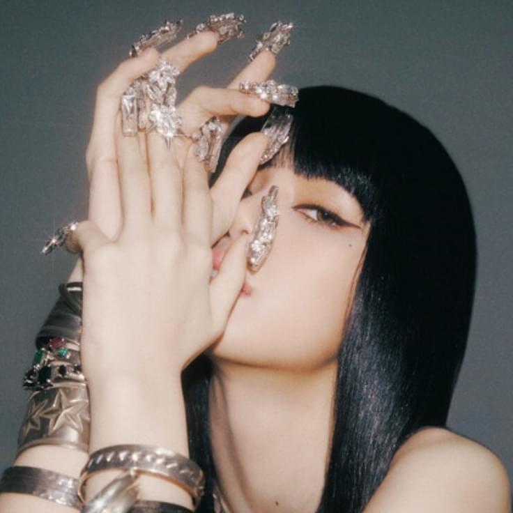 Moonlit Floor (Kiss Me) [LETRA] LISA LYRICS