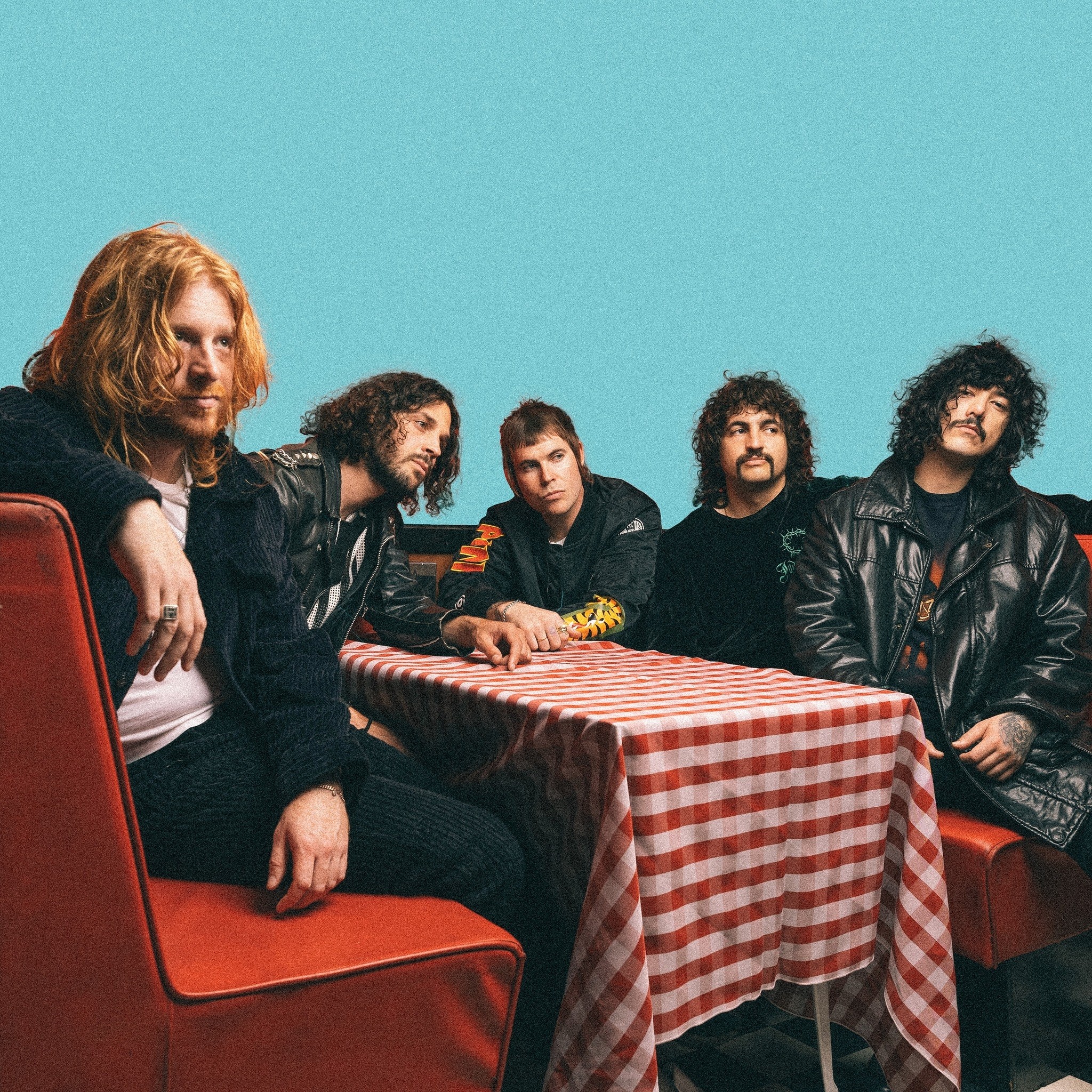 Big Mits - Lyrics - Sticky Fingers | LETRASBOOM.COM