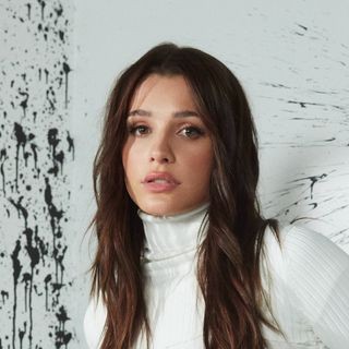 Summer Rain - Lyrics - Victoria Nadine | LETRASBOOM.COM